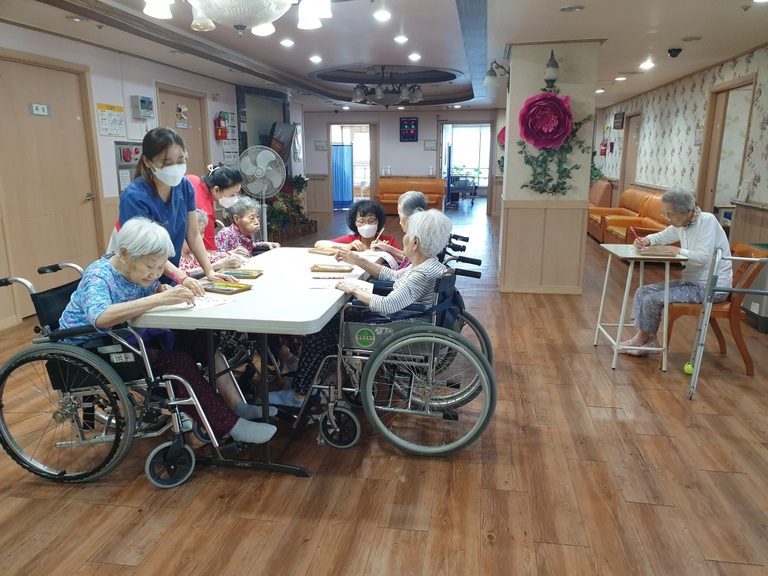 7월1일 똑같이 색칠하기