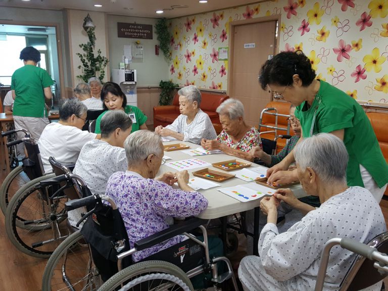 8월18일 같은 모양 찾기