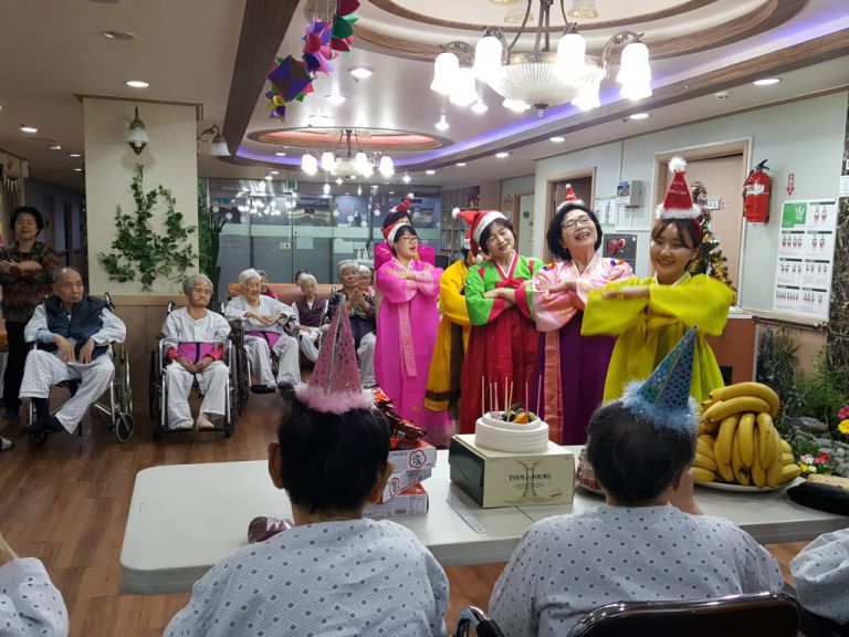 12월22일 생신잔치, 크리스마스 행사