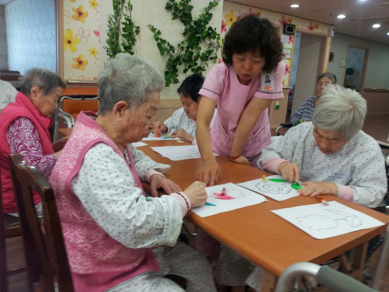 4월2일 꽃 색칠하기