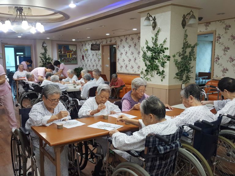 4월5일 나뭇잎 찍기