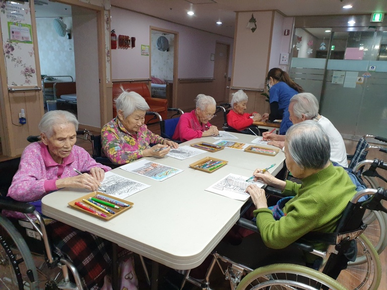 2월1일 기와집 색칠하기