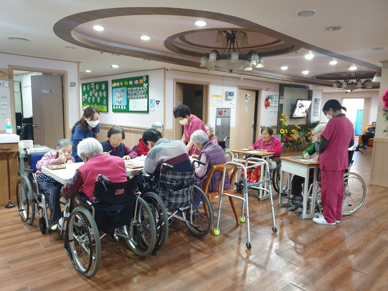 12월8일 집 꾸미기