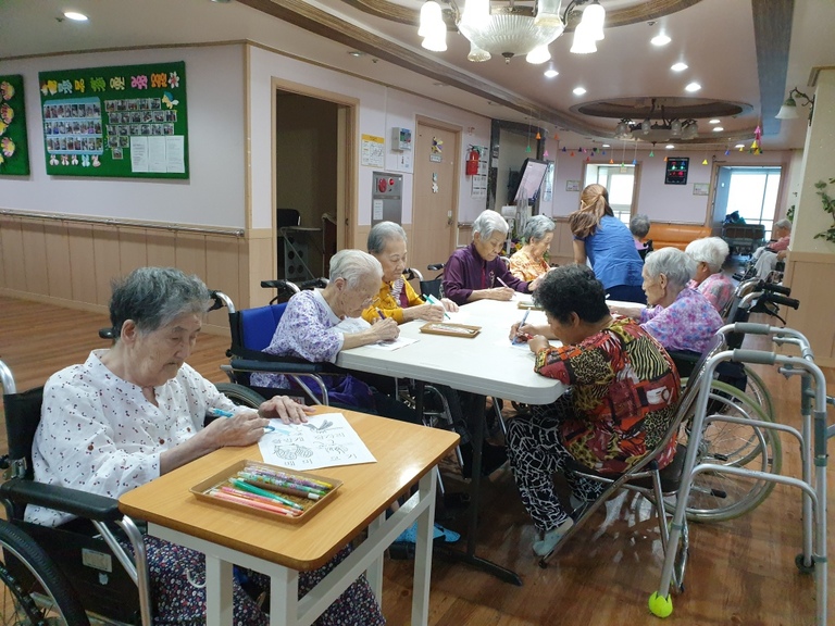 9월7일 곤충 색칠하기