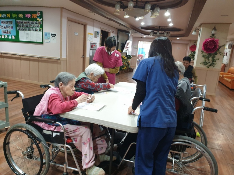 2월10일 스마일 나무 만들기