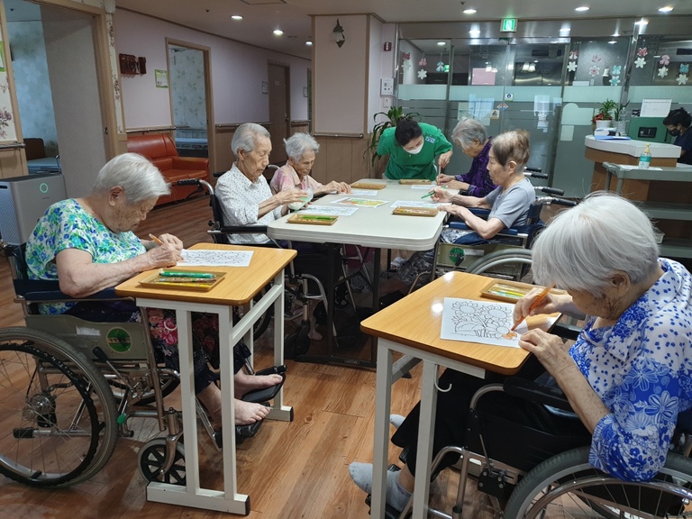 8월9일 해바라기 색칠하기