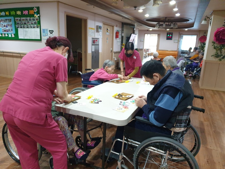 12월9일 크리스마스 안경 만들기