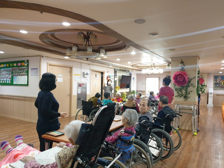 2월11일  장독대 만들기(인지기능)