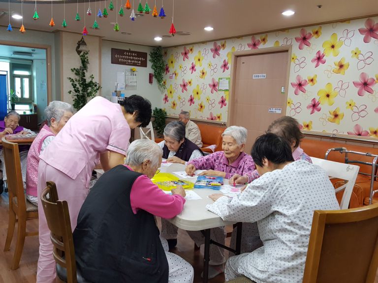 1월7일 연 색칠하기