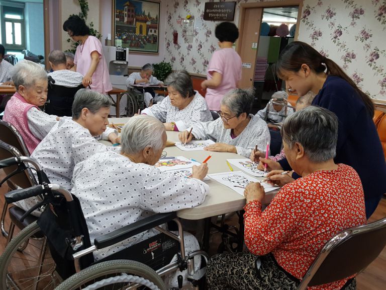 3월8일 수호랑반다비 색칠하기