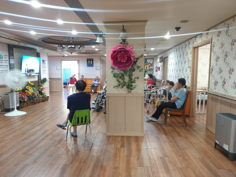 6월10일 2분기 노인인권 및 노인학대예방교육