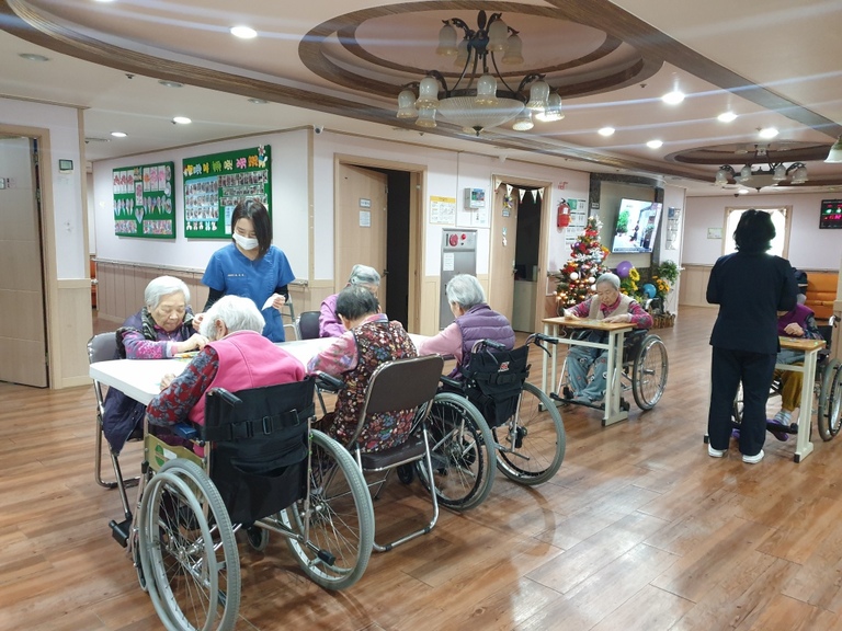 12월13일 칭찬스티커 붙이기