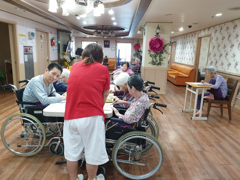 10월14일 과일바구니 색칠하기