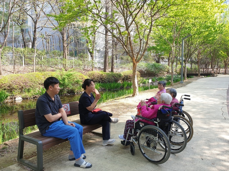 4월12일 봄 산책