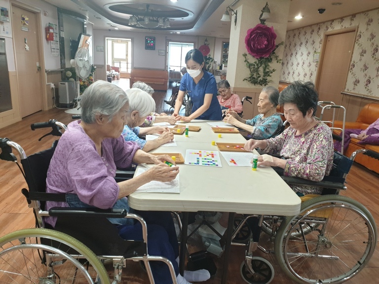 9월13일 색종이로 글자 만들기