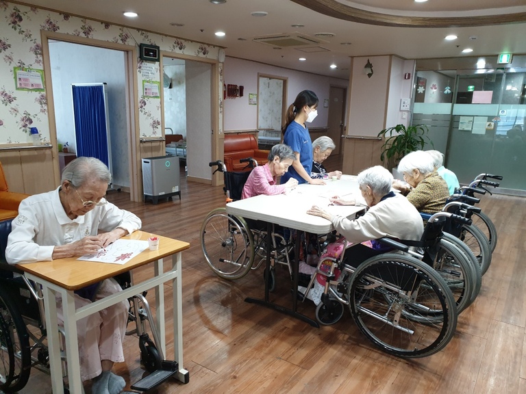 10월15일 단풍잎 물감찍기