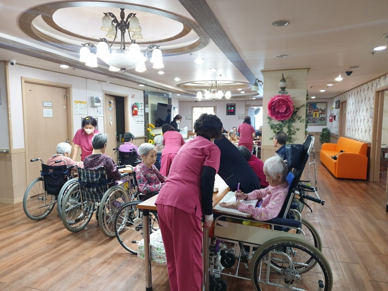 4월15일 입체나비 만들기(인지기능)