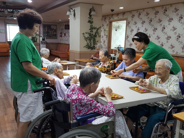 9월16일 단추꿰기