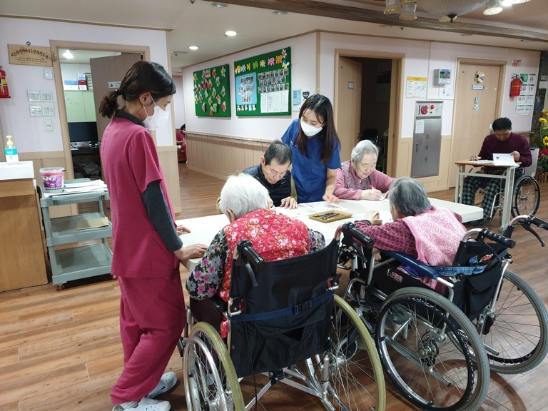 3월 17일 선 따라 그리기