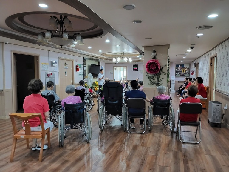 6월 19일 2분기 노인인권 및 노인학대예방교육