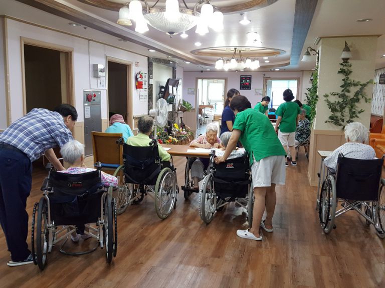 6월14일 애국가 쓰기