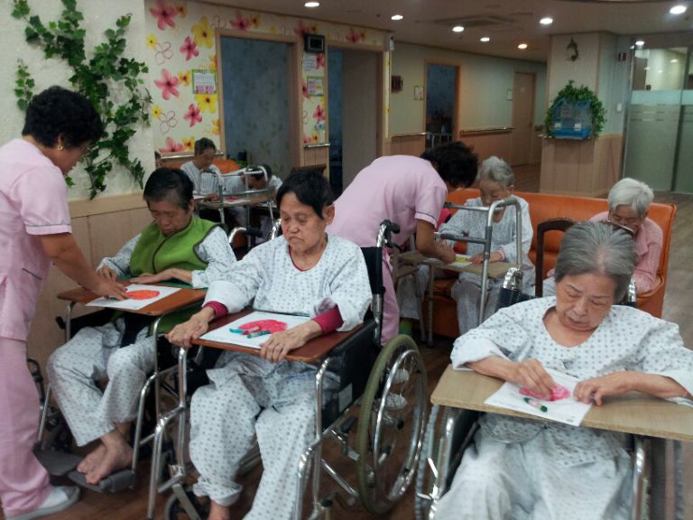 10월18일 과일색칠