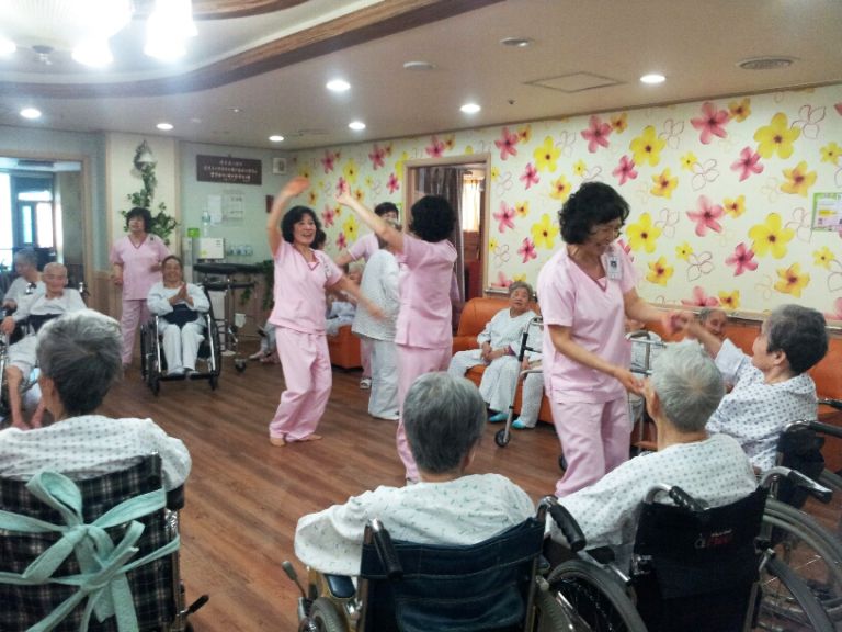 5월23일 노래 다같이 부르기