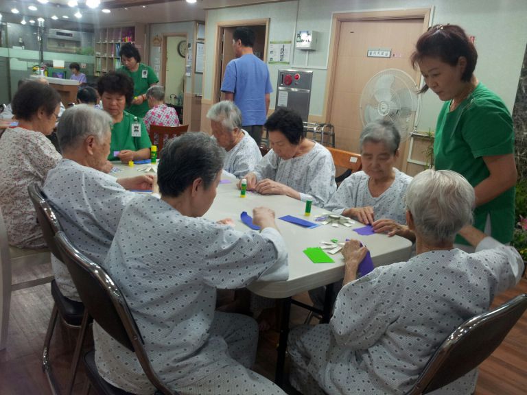 8월20일 종이컵 꽃 만들기