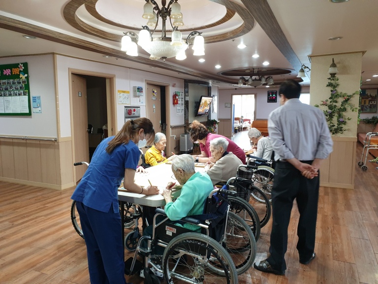 4월19일 나비만들기