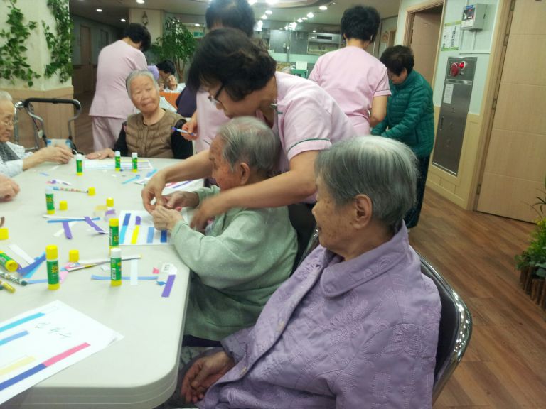 11월25일 색종이자 만들기