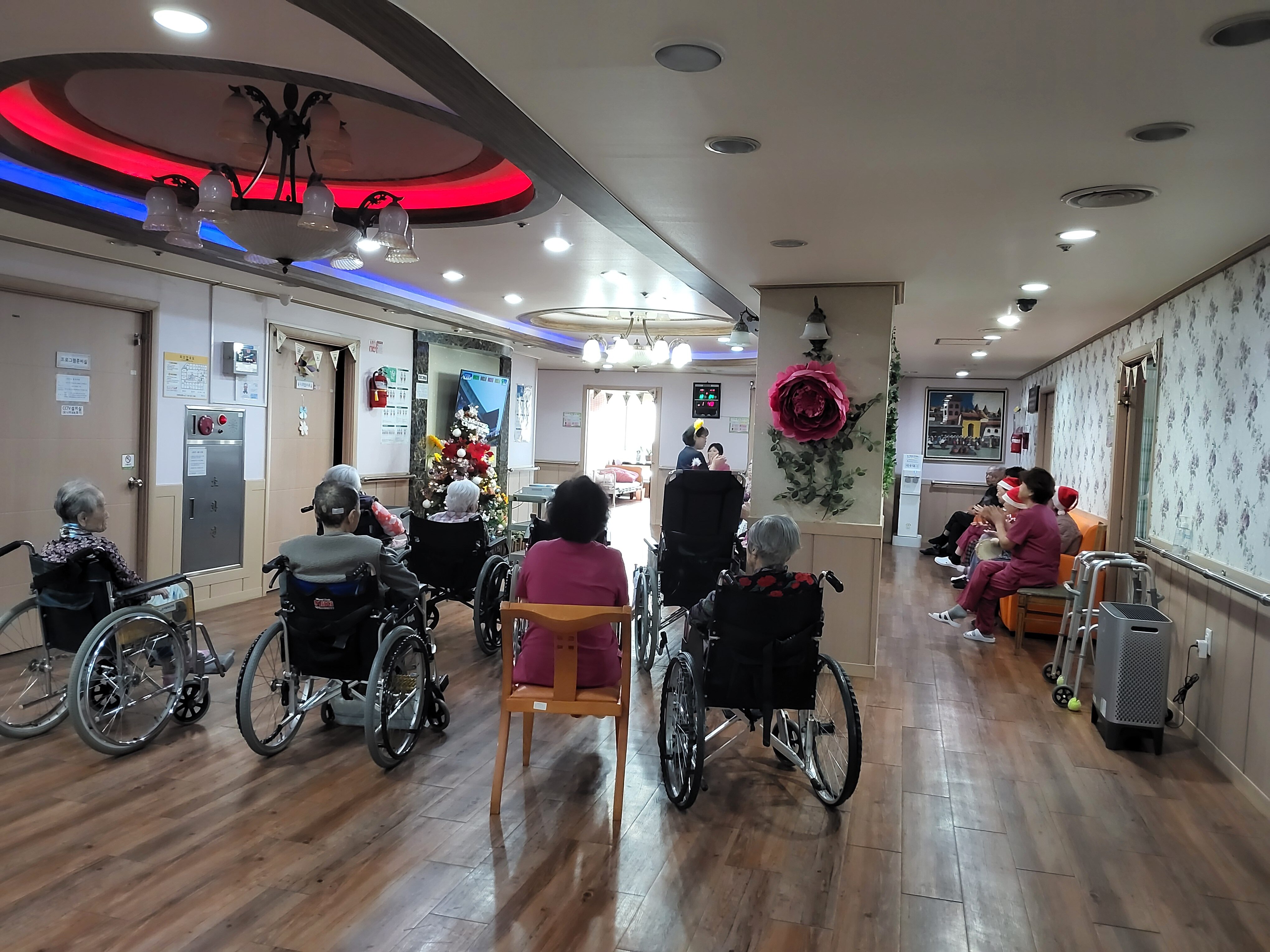 12월24일 4분기 어르신생신잔치 및 성탄행사